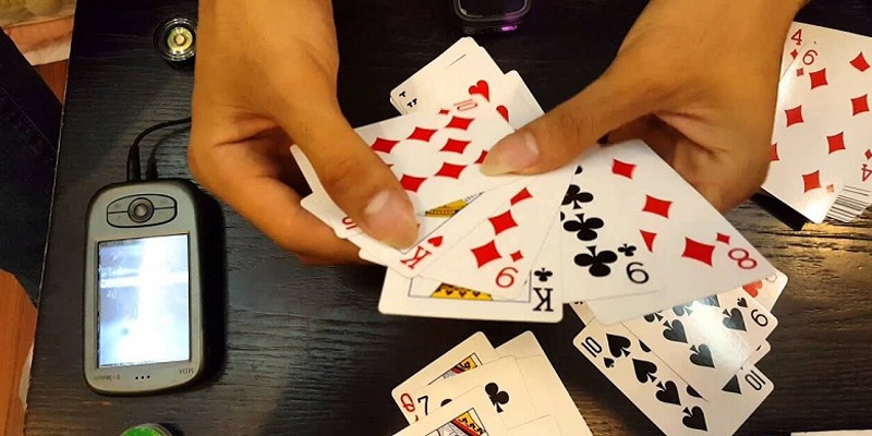 Bài Poker 6 Lá Là Gì - Giải Mã Trò Chơi Bài Thú Vị