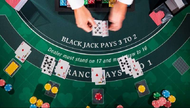 Cách chơi Blackjack chuẩn đơn giản cho người đặt cược