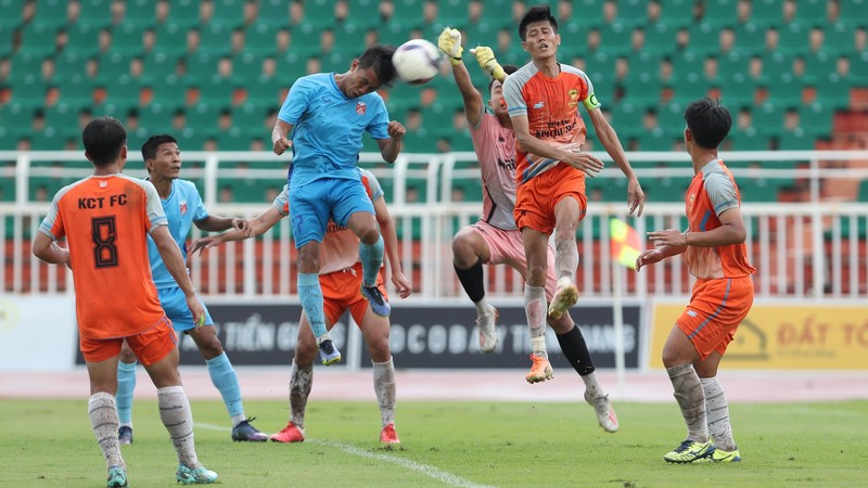 Tìm hiểu về bóng đá phủi là gì?