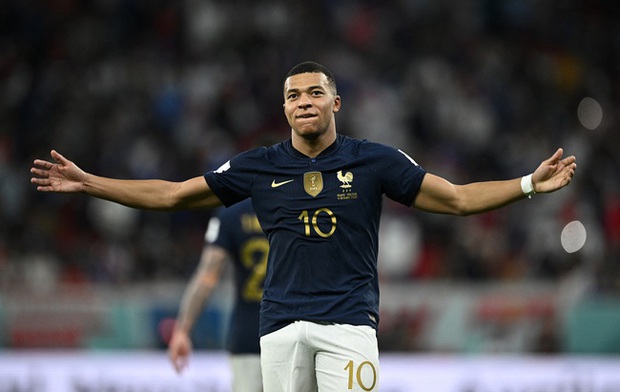 Kylian Mbappé: Từ cậu nhóc vùng ngoại ô Paris đến biểu tượng giấc mơ của cả một thế hệ trẻ nước Pháp