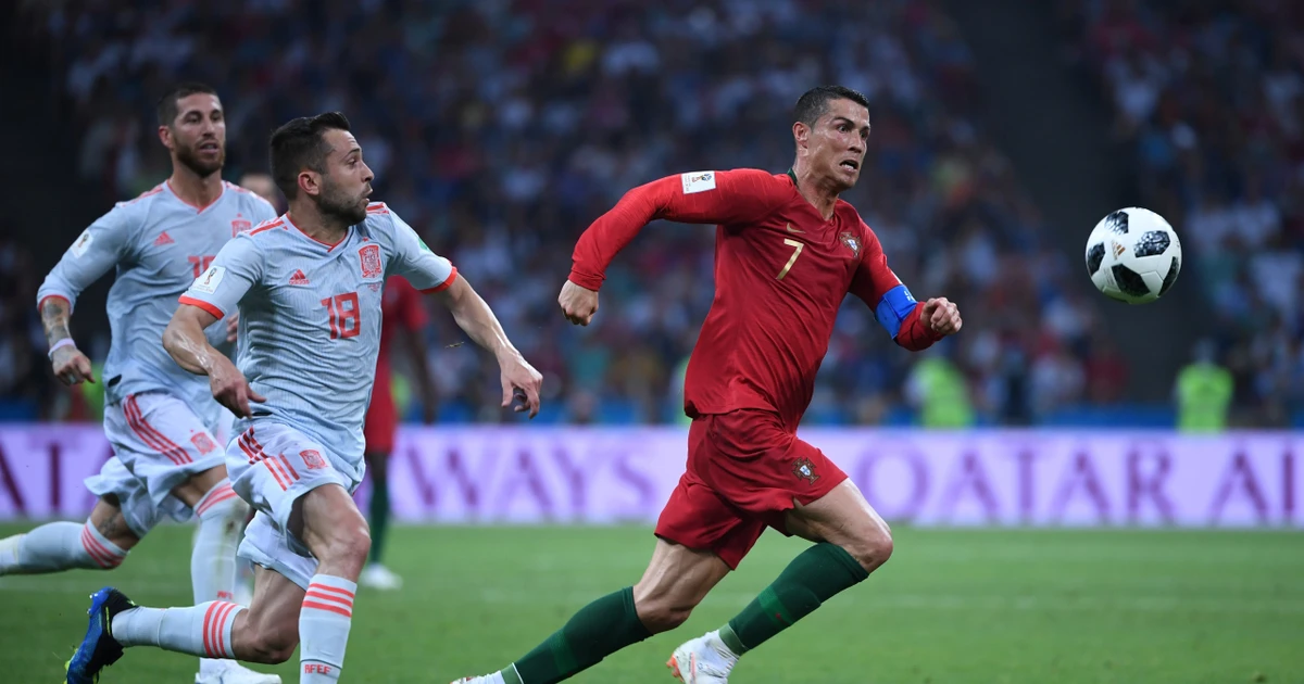 Những cầu thủ bóng đá chạy nhanh như runner – RJ